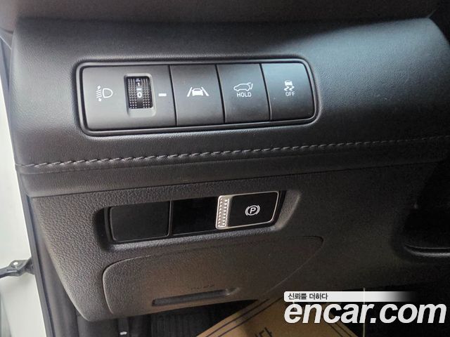 Hyundai Santafe 2023 — photo 12