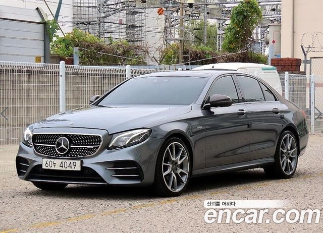 Mercedes-Benz E-Class 2018 — photo 2