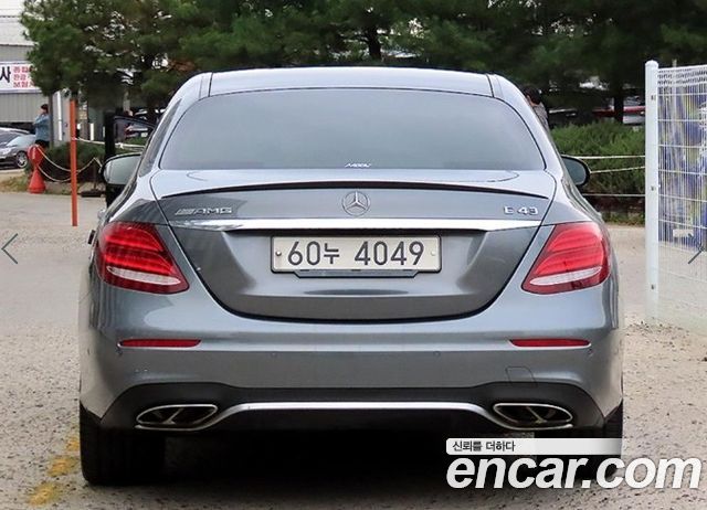Mercedes-Benz E-Class 2018 — photo 4