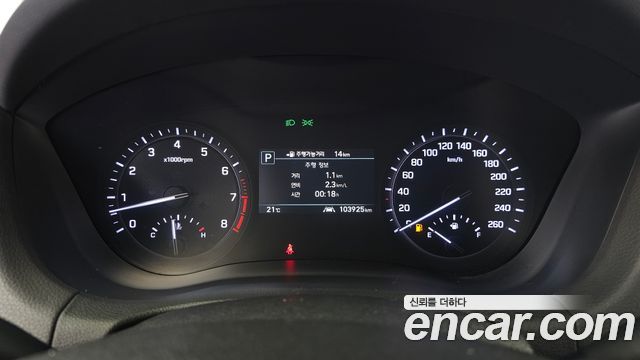 Genesis G80 2019 — photo 8