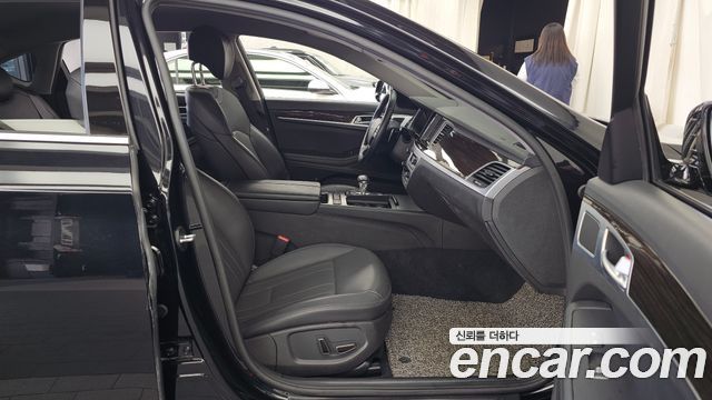 Genesis G80 2019 — photo 11