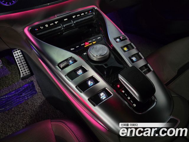 Mercedes-Benz AMG GT 2020 — photo 10