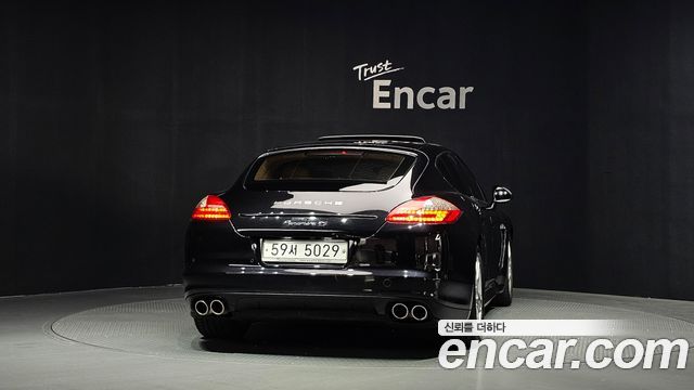 Porsche Panamera 2010 — photo 4