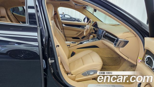 Porsche Panamera 2010 — photo 11
