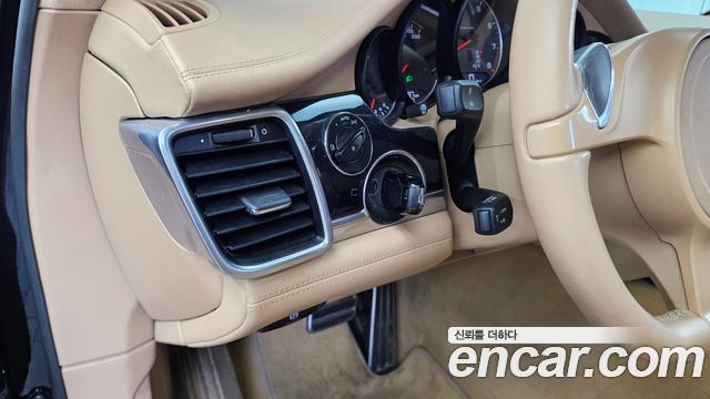 Porsche Panamera 2010 — photo 16