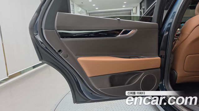 Genesis G80 2022 — photo 15
