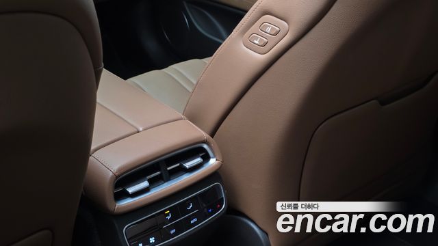 Genesis G80 2022 — photo 29