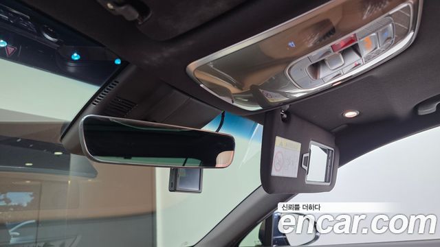 Genesis G80 2022 — photo 31