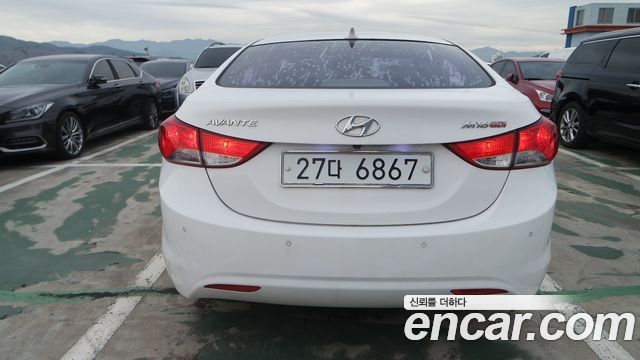 Hyundai AVANTE 2012 — photo 4