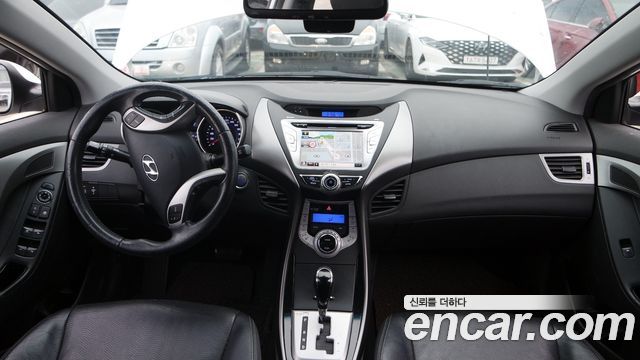 Hyundai AVANTE 2012 — photo 7
