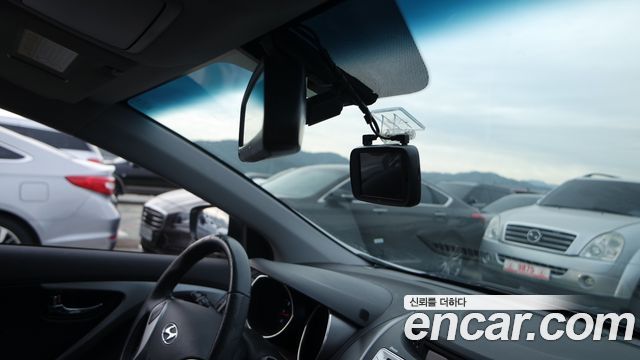 Hyundai AVANTE 2012 — photo 14