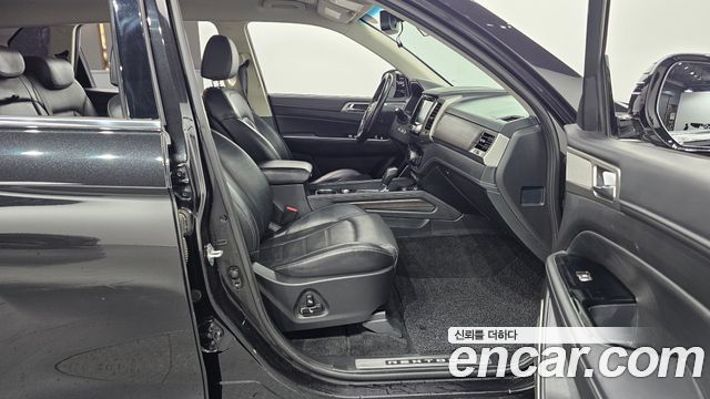 KG Mobility Rexton 2018 — photo 16