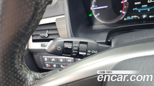 KG Mobility Rexton 2018 — photo 30