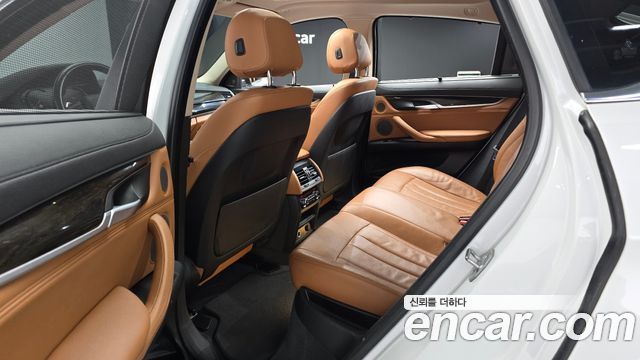 BMW X6 2017 — photo 11