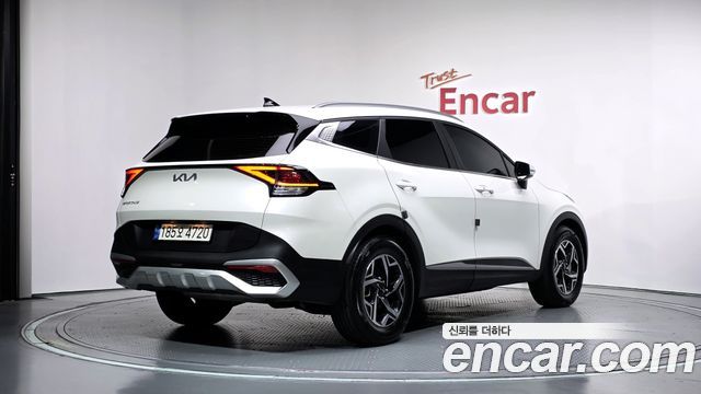 Kia Sportage 2022 — photo 2