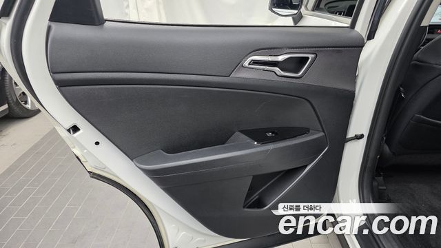 Kia Sportage 2022 — photo 15