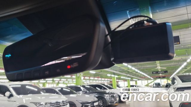 Genesis G90 2019 — photo 11