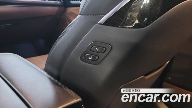 Genesis G90 2019 — photo 16