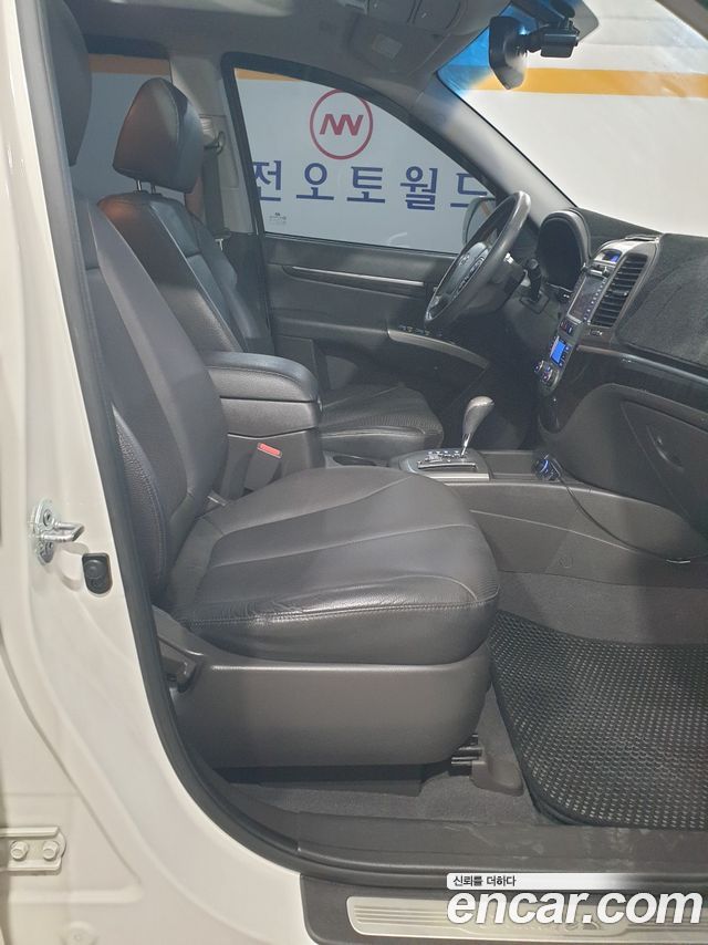 Hyundai Santafe 2012 — photo 9