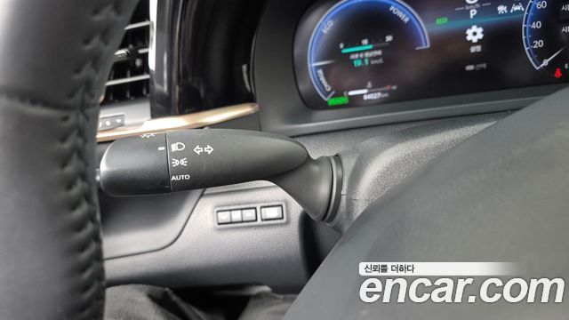 Toyota Crown 2023 — photo 28