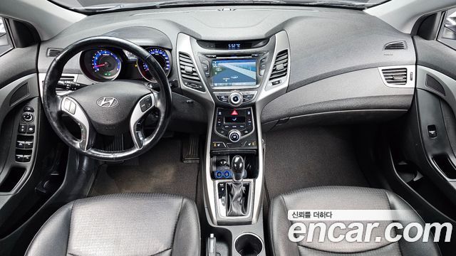 Hyundai AVANTE 2015 — photo 7