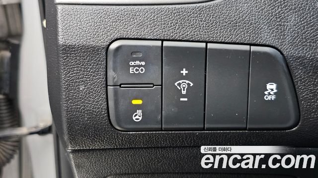 Hyundai AVANTE 2015 — photo 17