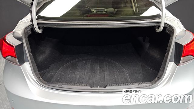 Hyundai AVANTE 2015 — photo 20