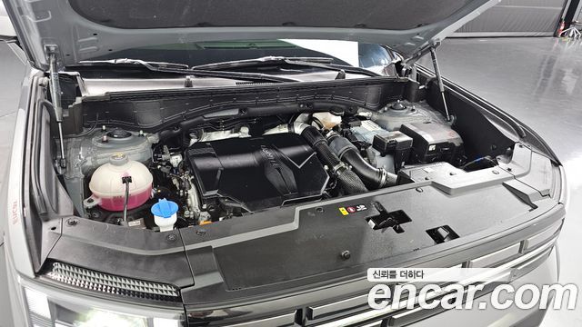 Hyundai Santafe 2025 — photo 6