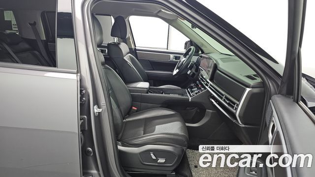 Hyundai Santafe 2025 — photo 13