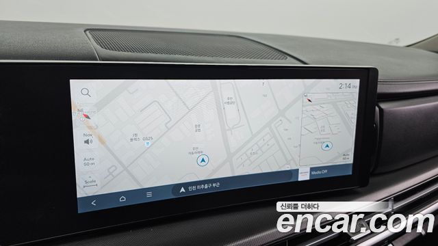 Hyundai Santafe 2025 — photo 16