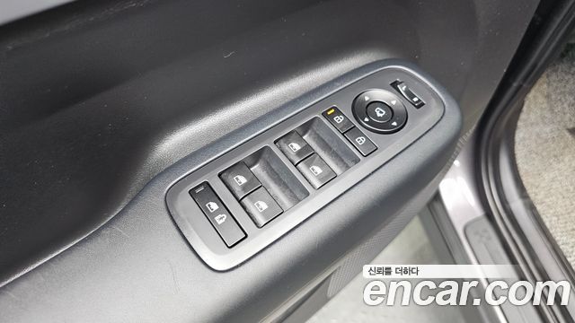 Hyundai Santafe 2025 — photo 27
