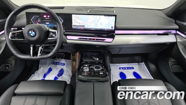 BMW 5-Series 2025 — photo 10
