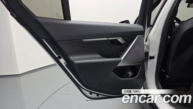 BMW 5-Series 2025 — photo 15