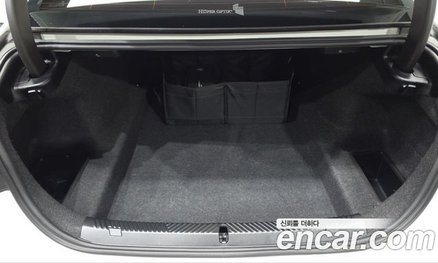 BMW 5-Series 2025 — photo 27