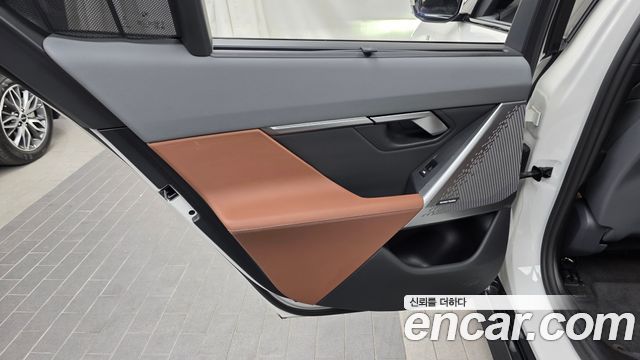BMW 5-Series 2024 — photo 15