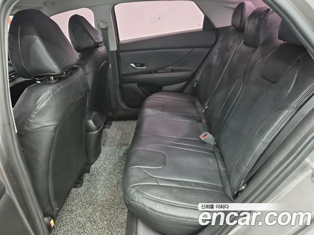 Hyundai AVANTE 2021 — photo 12
