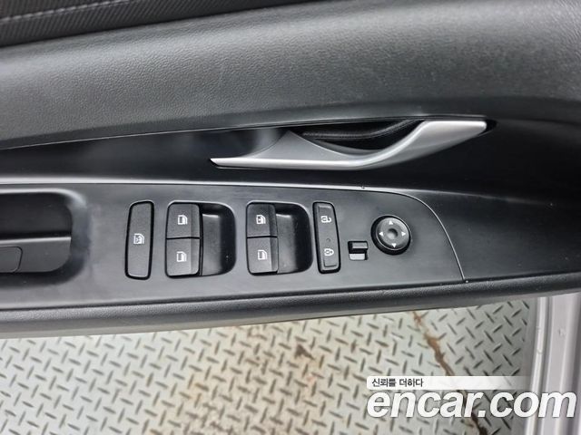 Hyundai AVANTE 2021 — photo 14
