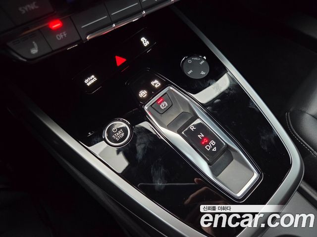 Audi Q4 e-tron 2022 — photo 9