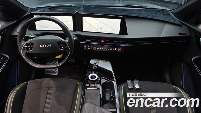 Kia EV6 2023 — photo 10