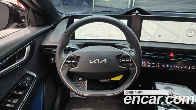 Kia EV6 2023 — photo 19
