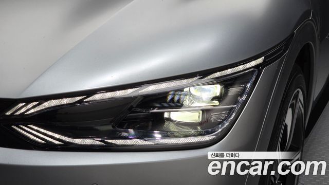 Kia EV6 2023 — photo 8