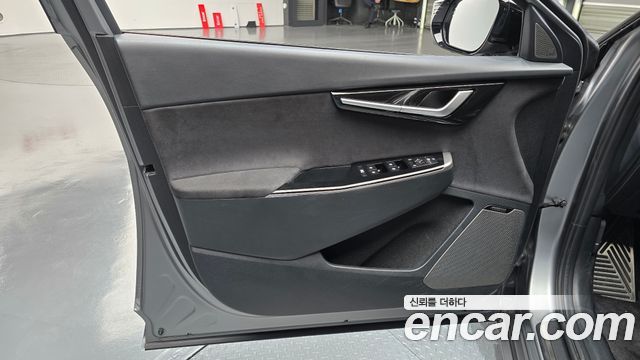 Kia EV6 2023 — photo 14