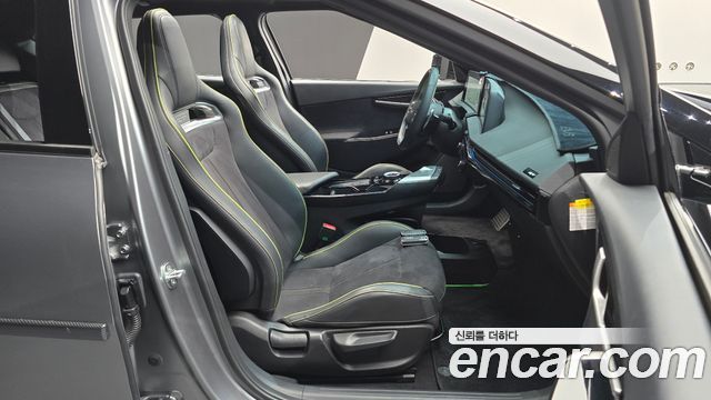 Kia EV6 2023 — photo 16