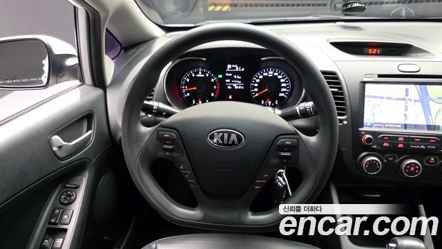 Kia K3 2016 — photo 19