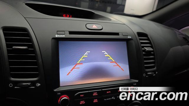 Kia K3 2016 — photo 21