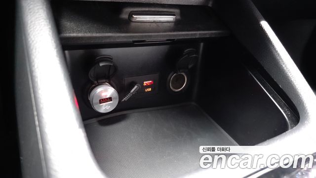 Kia K3 2016 — photo 22
