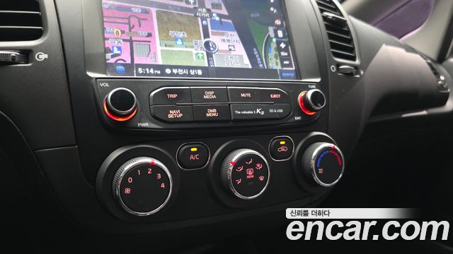 Kia K3 2016 — photo 23
