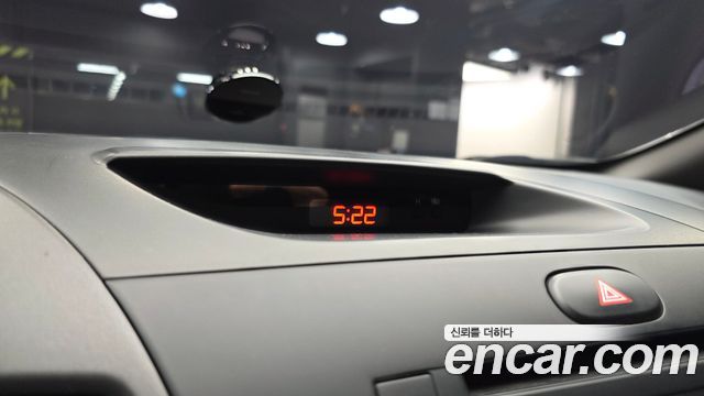 Kia K3 2016 — photo 26