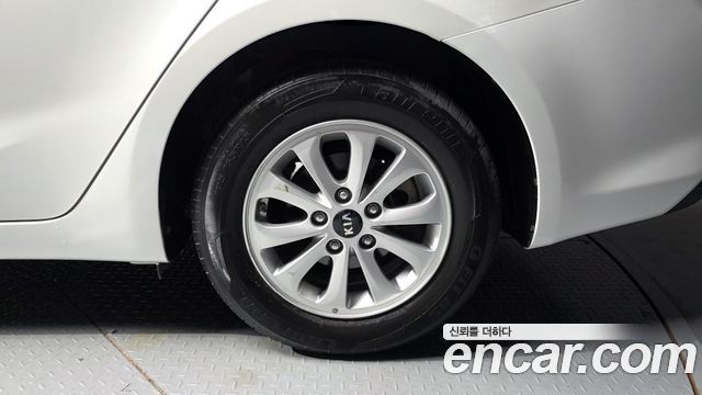 Kia K3 2016 — photo 7