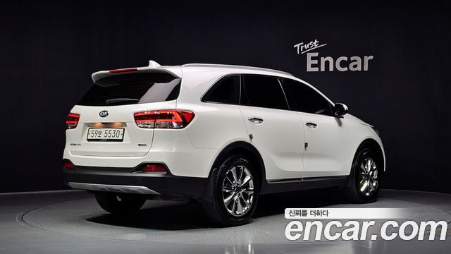 Kia Sorento 2017 — photo 2